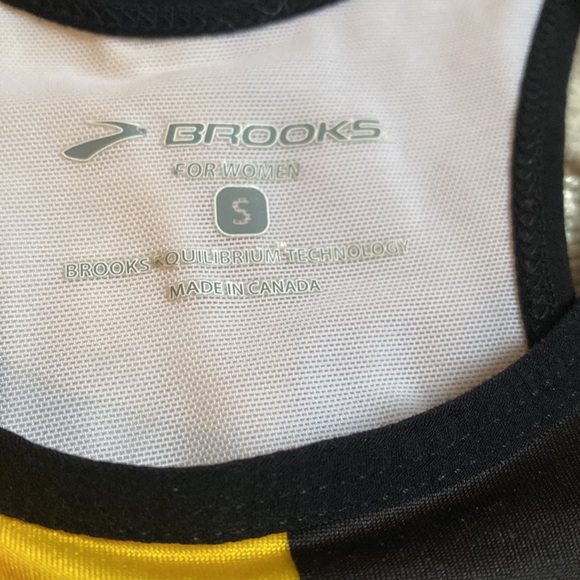 Brooks Racing Kit Crop Top - Picture 2 of 5